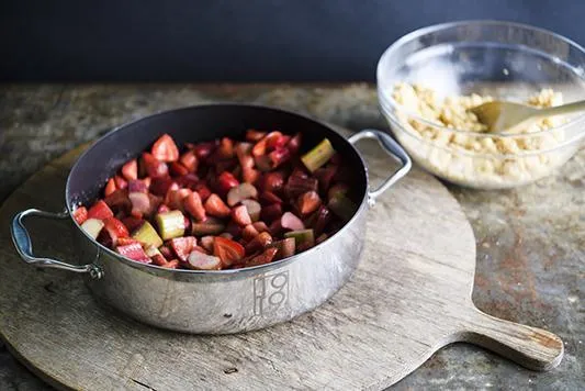 12-inch Covered Nonstick Casserole Pan