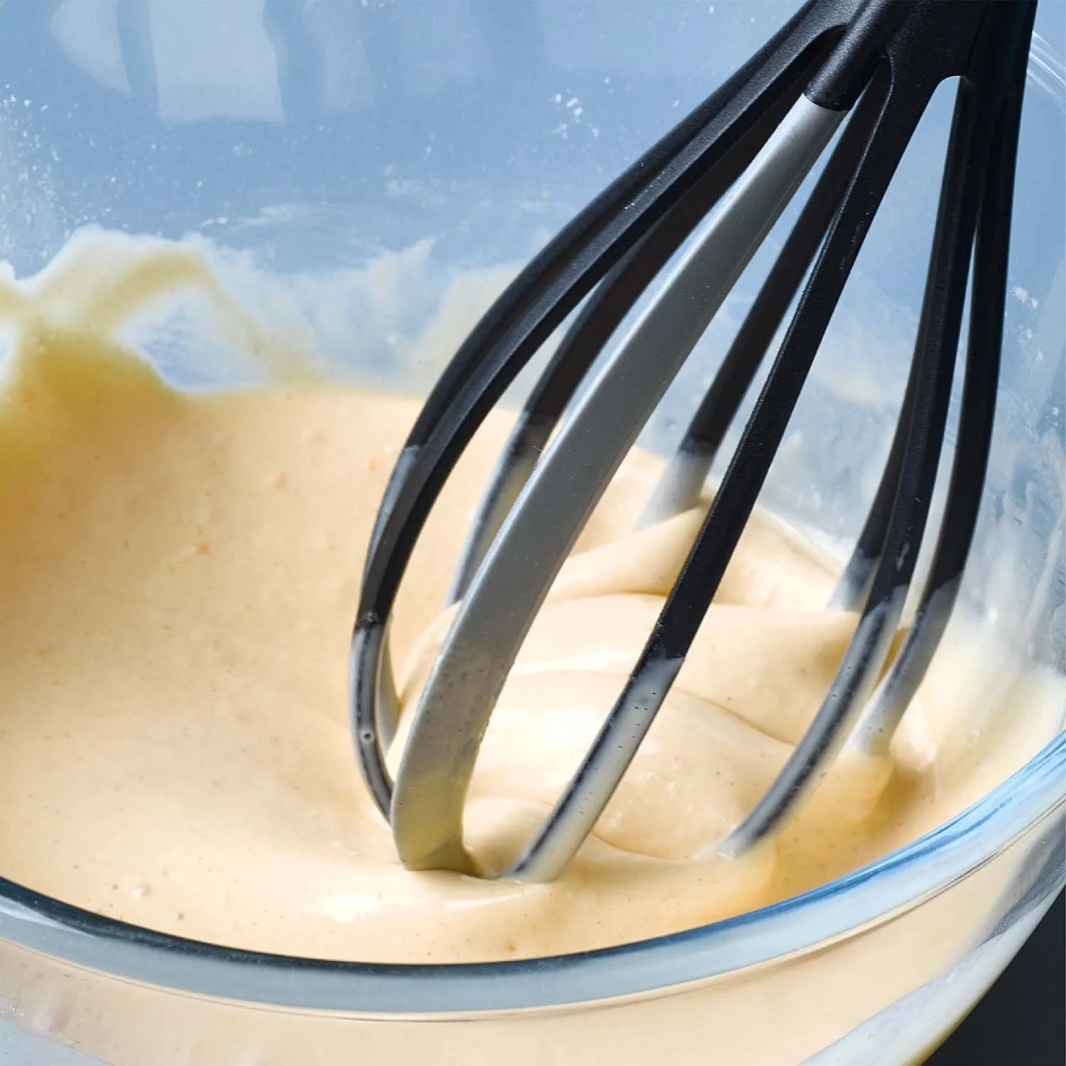 2-In-1 Kitchen Tools Whisk With Silicone Edge