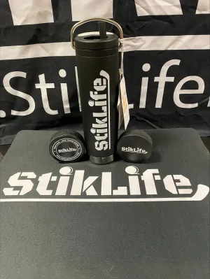 20 oz Insulated Water Bottle with Twist Up Cap