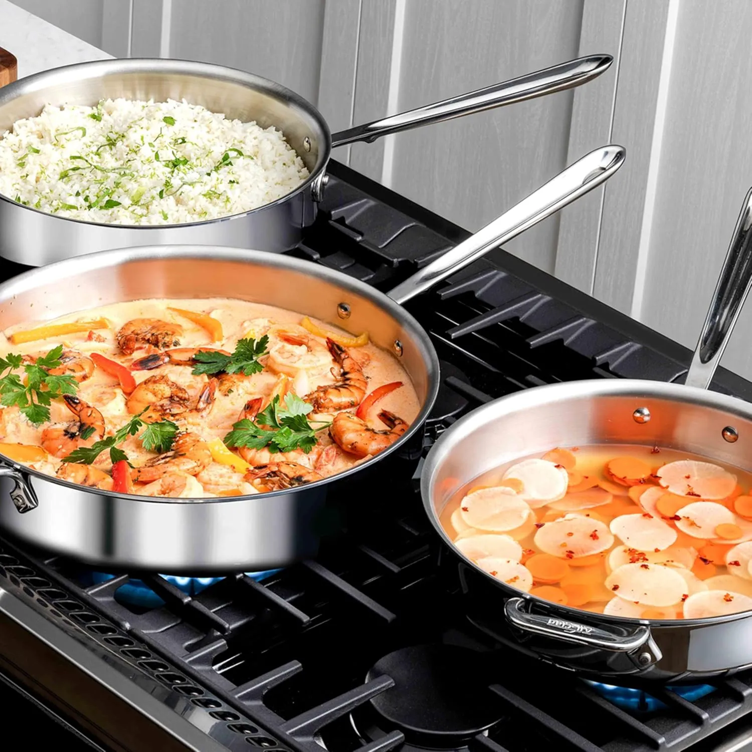 All-Clad D3 3-Ply Stainless Steel Sauté Pan with Lid & Handle 3 Quart, Induction, Oven Broiler Safe 600F, Multi-Cooktop, Deep Frying Pan, Everyday Pan, Skillet, Pots and Pans, Cookware, Kitchen Silver