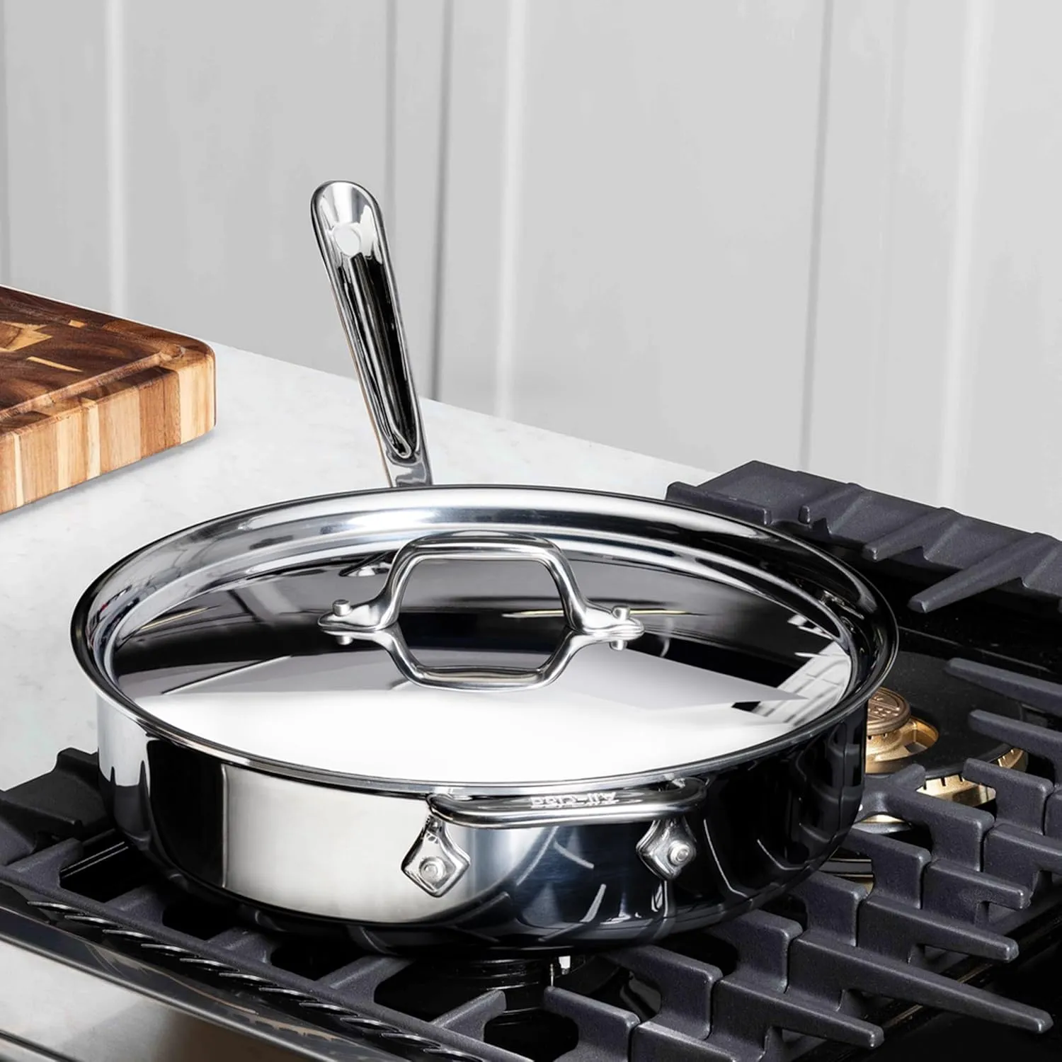 All-Clad D3 3-Ply Stainless Steel Sauté Pan with Lid & Handle 3 Quart, Induction, Oven Broiler Safe 600F, Multi-Cooktop, Deep Frying Pan, Everyday Pan, Skillet, Pots and Pans, Cookware, Kitchen Silver