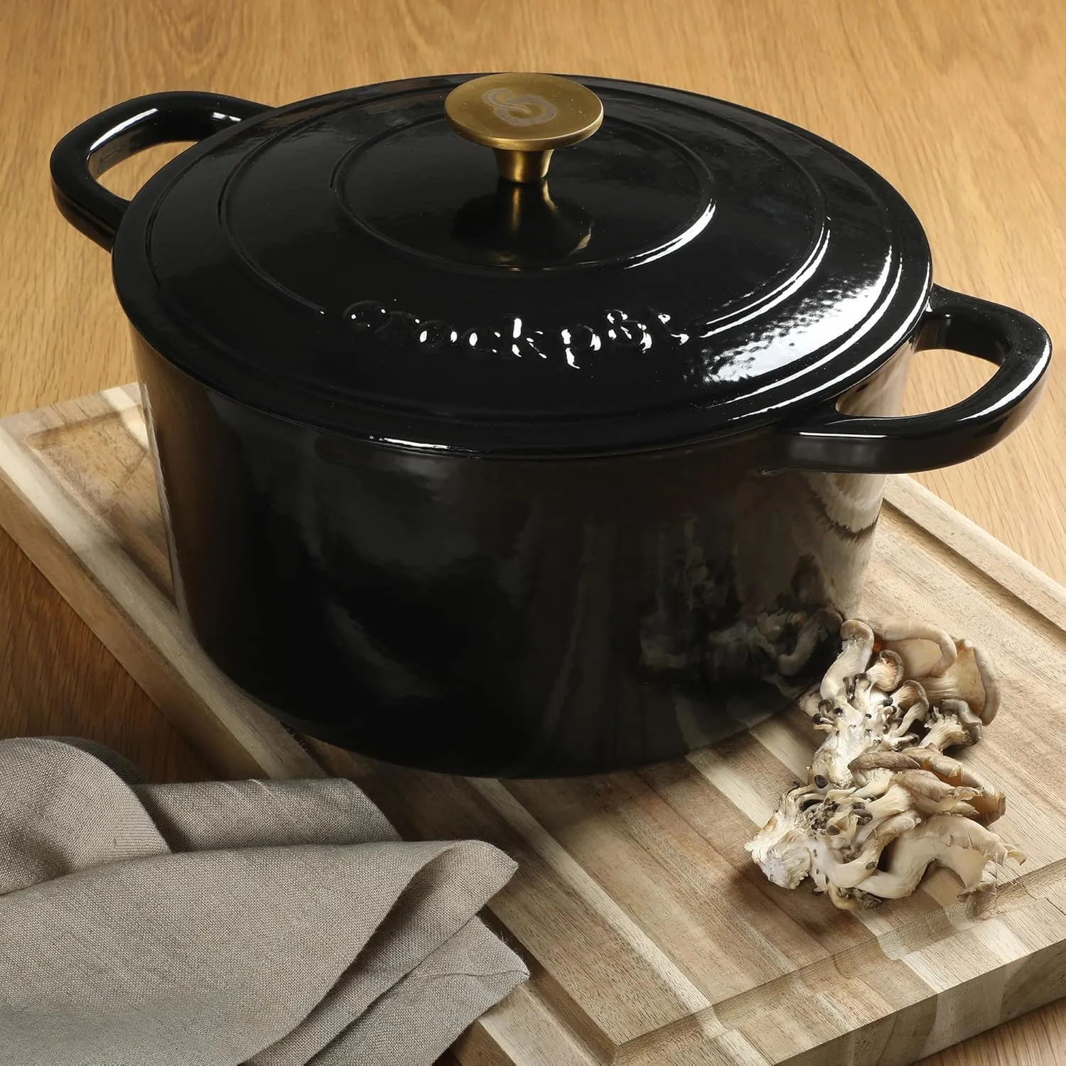 Crock Pot Artisan 7-Quart Round Cast Iron Dutch Oven With Lid - Black W/Gold Knob