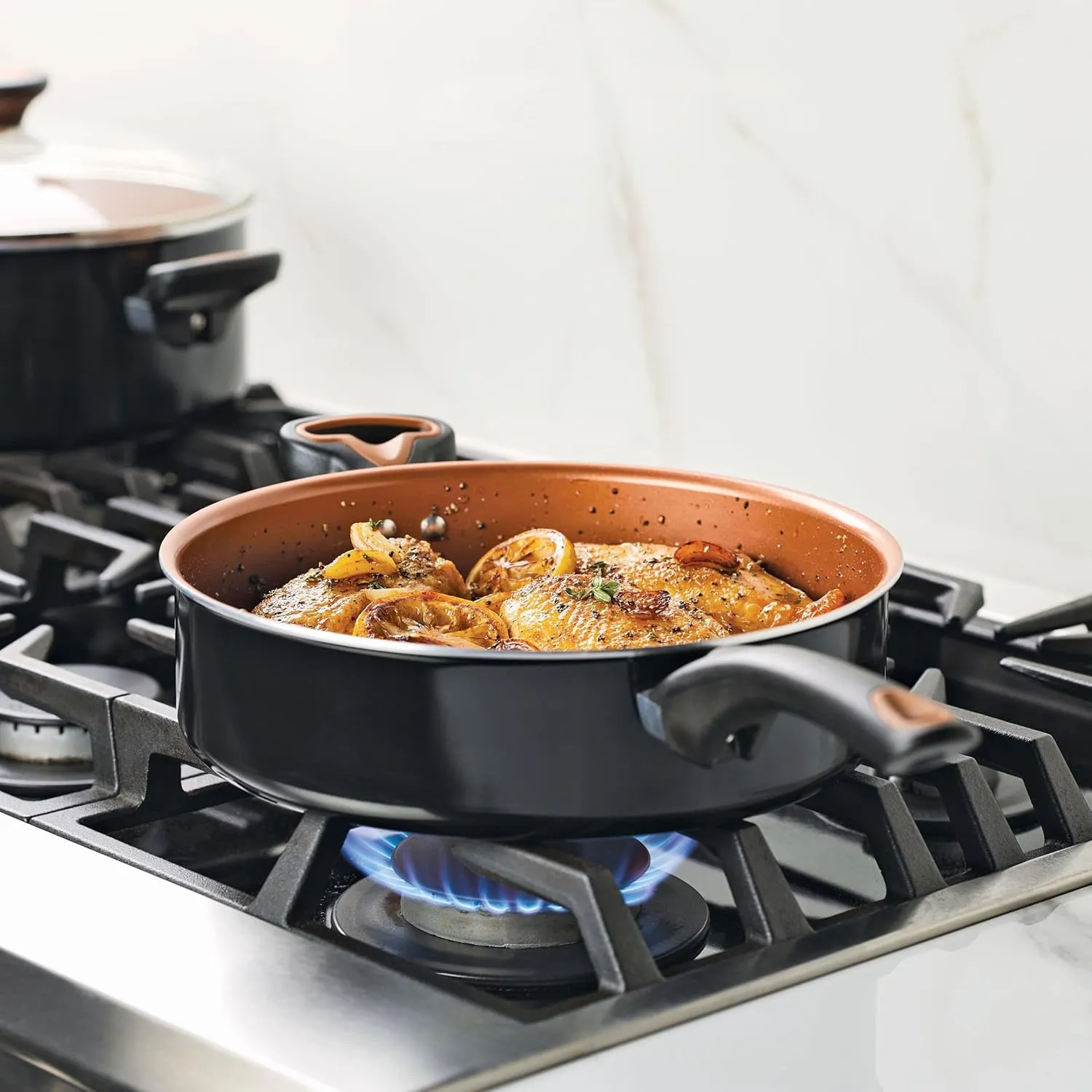 Farberware Glide Ceramic Nonstick Saute Pan / Frying Pan / Fry Pan with Lid and Helper Handle - 4 Quart, Black