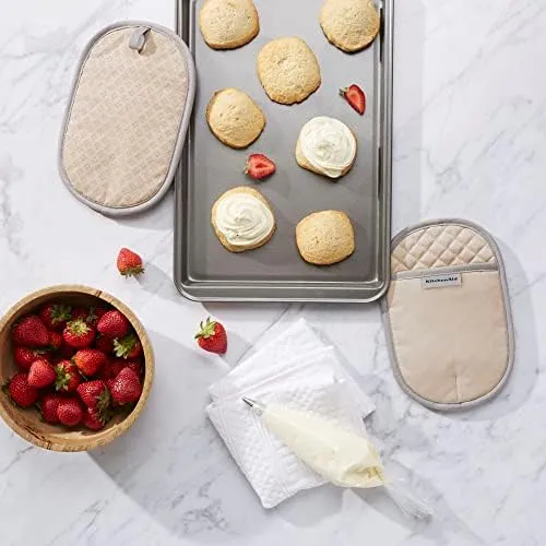 KitchenAid Asteroid Oven Mitt 2-Pack Set, Milkshake Tan, 7"x12.5" & Asteroid Oval Pot Holder 2-Pack Set, Milkshake Tan, 6.5"x10"