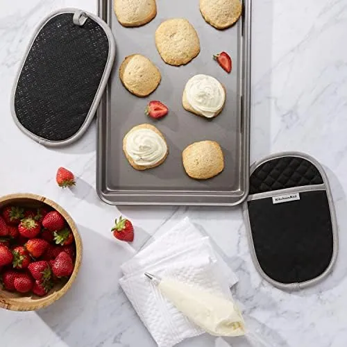 KitchenAid Asteroid Oven Mitt Set, 7"x12.5", Black, 2 Piece & Asteroid Pot Holder 2-Pack Set, Black, 6.5"x10"