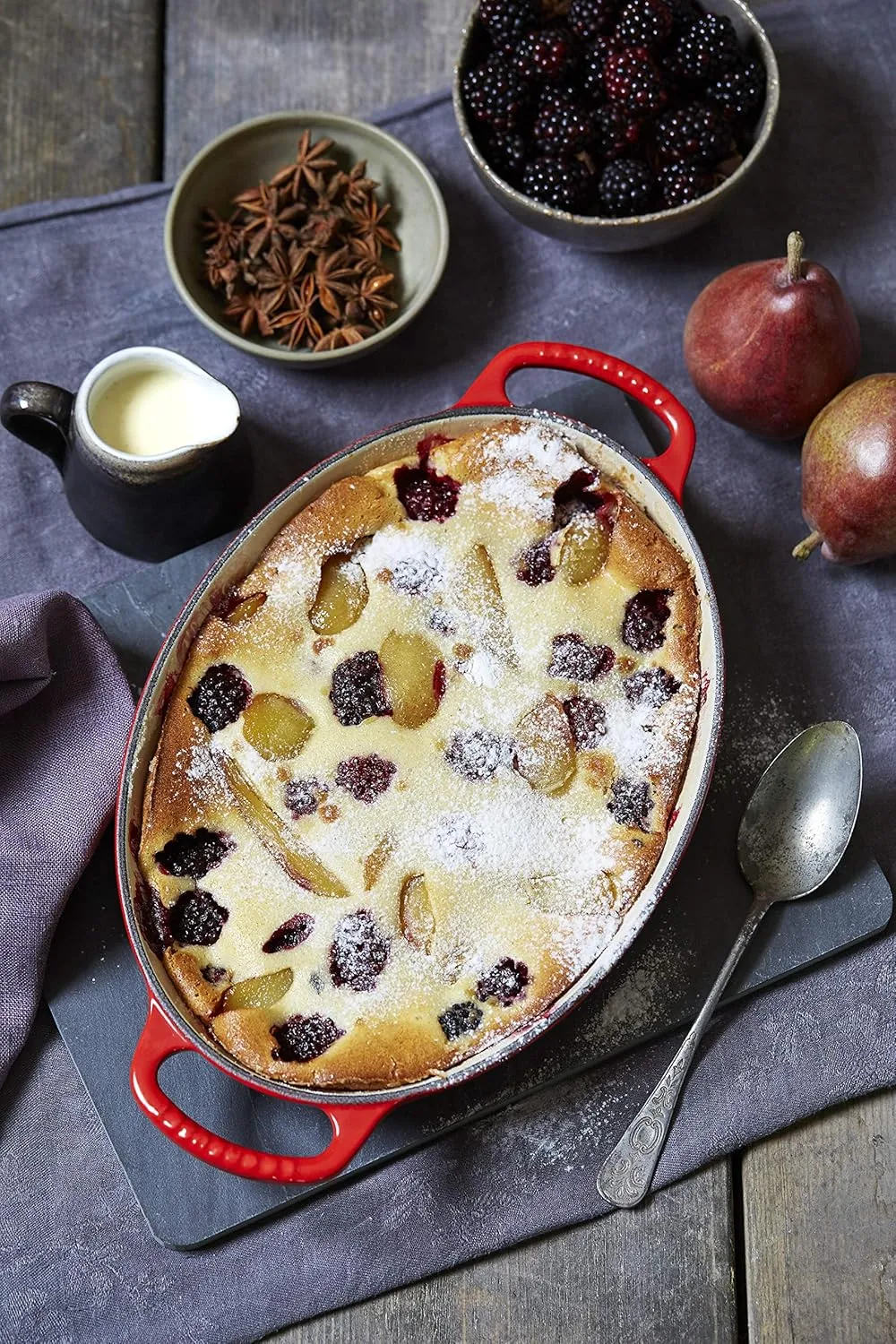 Le Creuset Enamel Cast Iron Signature Oval Baker, 3 quart, Cerise