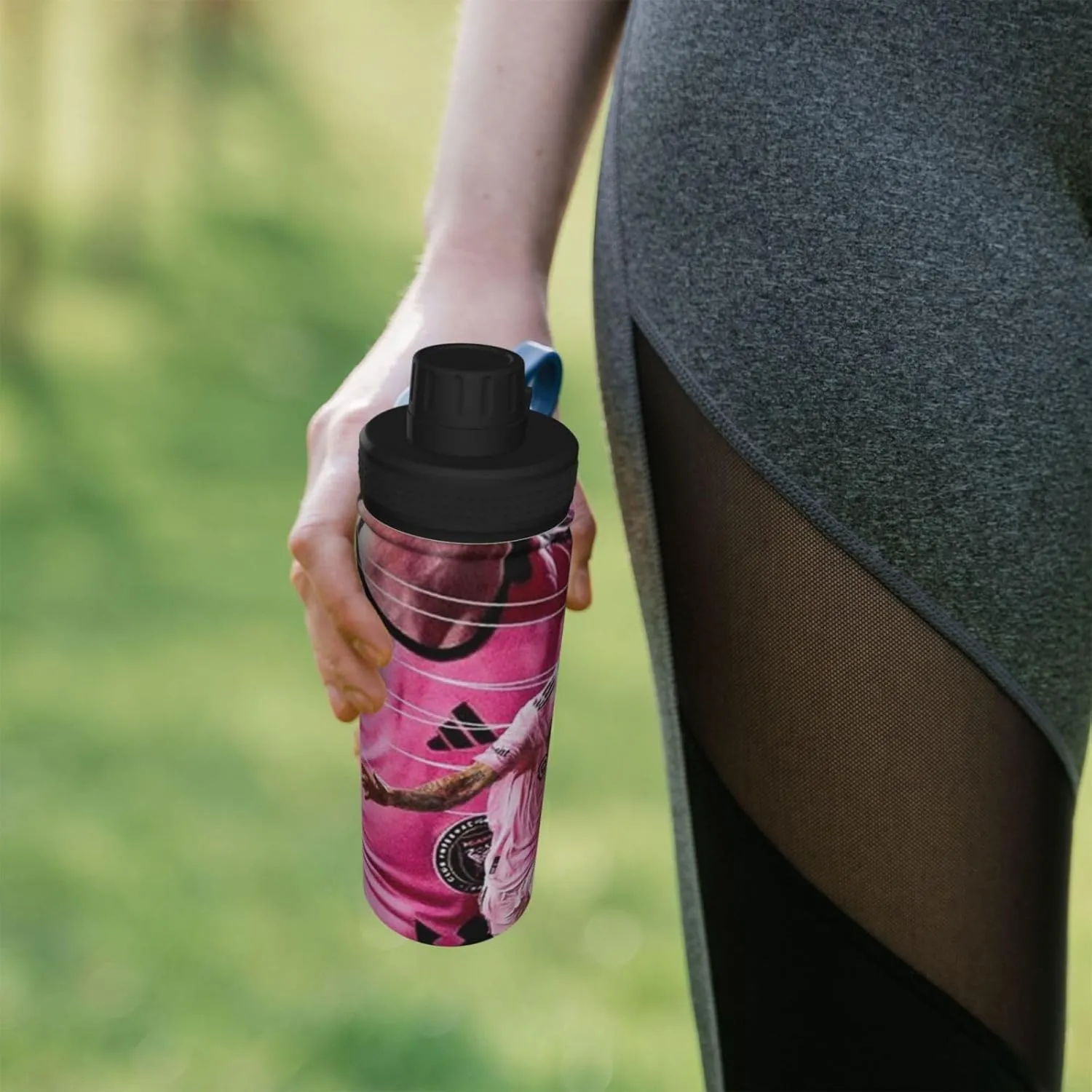 M-essi 18OZ sports insulated water bottle easy to carry with spout cover, insulated water bottle White
