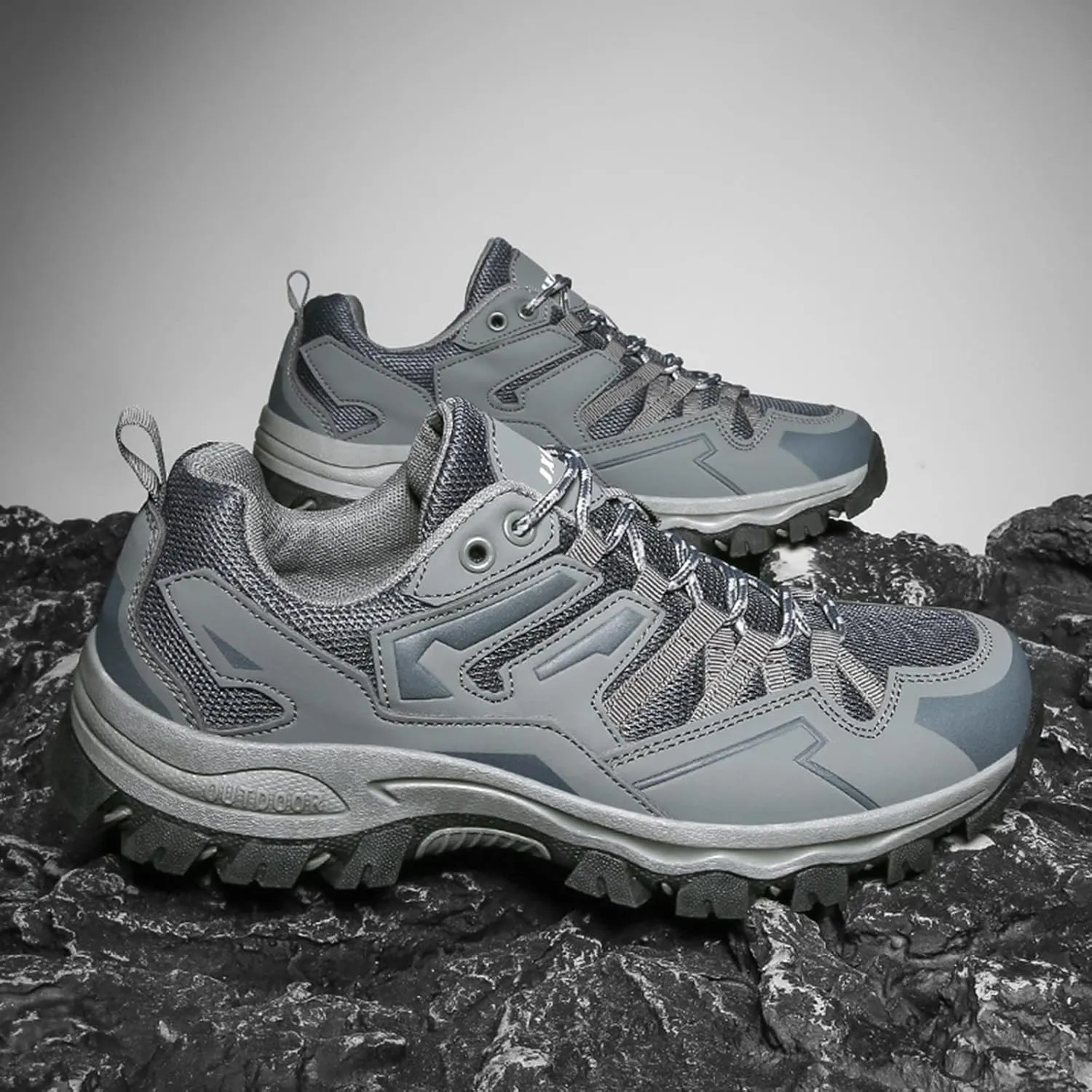 Men's Outdoor Lace-Up Hiking Shoes Fashion Comfortable Sports Shoes Breathable Trekking Sneakers Work Shoes Arch Support Trail Running Shoes