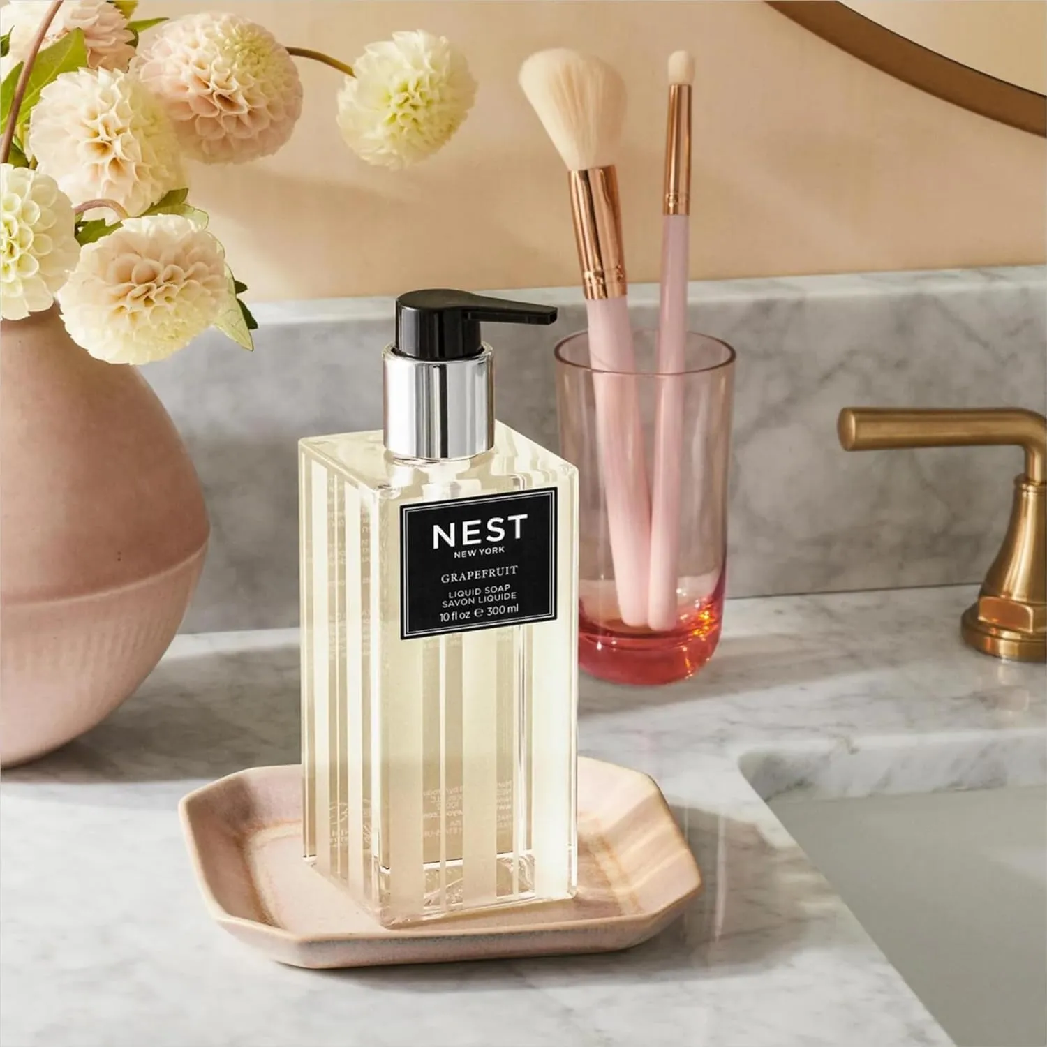 NEST New York Liquid Soap, Wild Mint & Eucalyptus - 10 fl oz - Cleanses & Nourishes Skin - Approx. 300 Pumps Per Bottle - Gluten Free & Cruelty Free