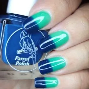 Pacific Sea Foam Thermal Nail Polish, Color Changing Blue to Light Green Lacquer