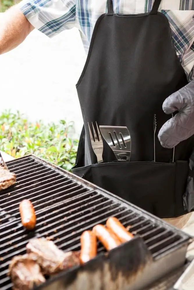 Picnic TIME BBQ Apron Tote Pro Grill Set, (Black with Gray Accents)