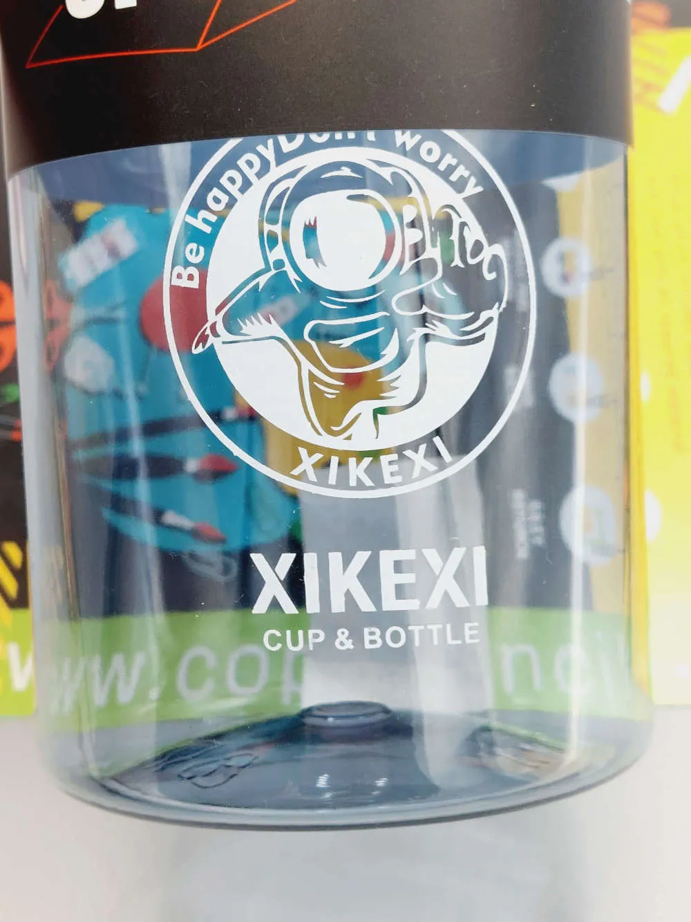 Portable High Quality Sport Water Bottle For Boys and Girls, 1000 ml, Transparent Body