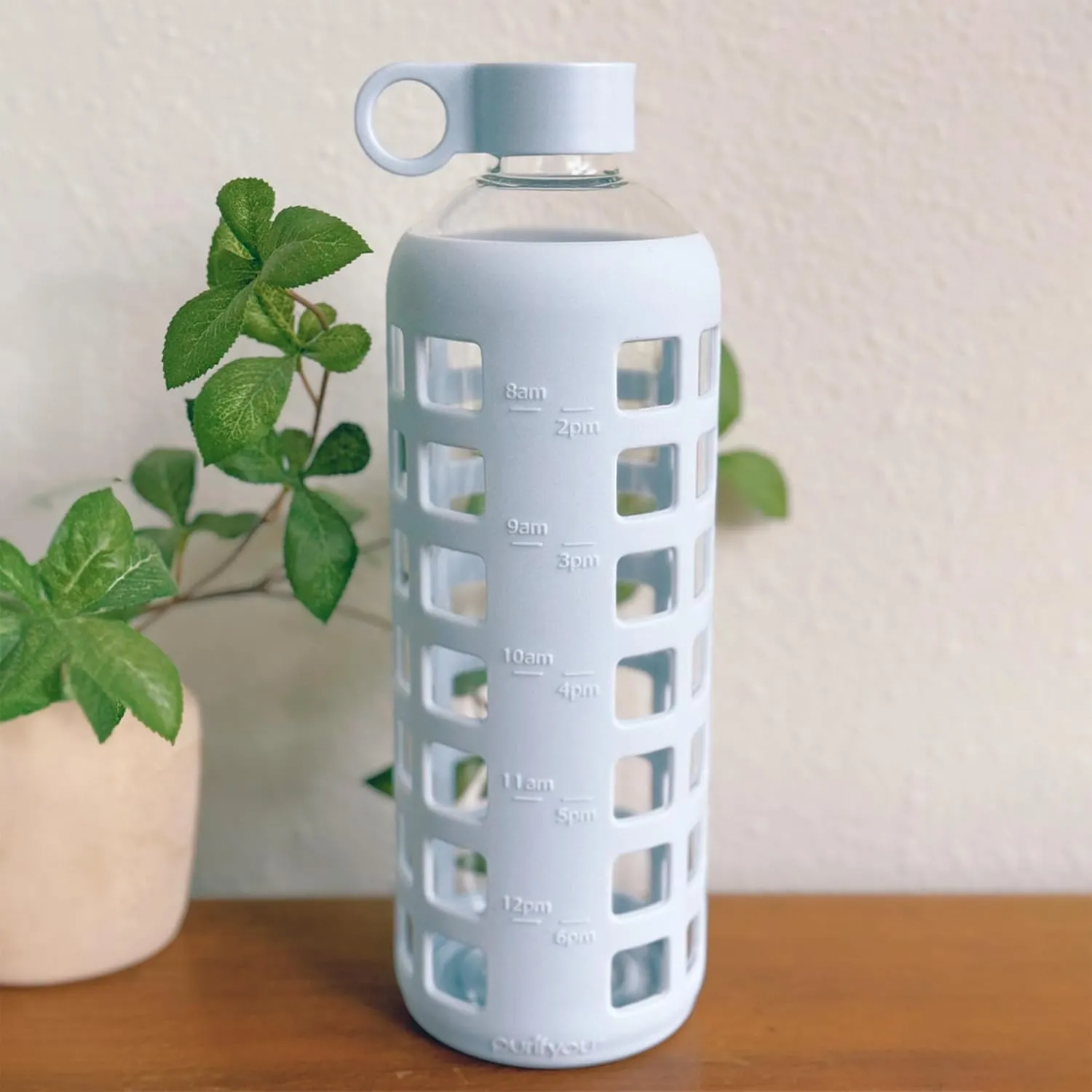 purifyou 40/32/22/12 oz Borosilicate Glass Water Bottles with Volume Markers, Silicone Sleeve, Stainless Steel Lid, Reusable Bottle for Water, Juice, Gym, and Fridge Storage (32oz Ice Blue)