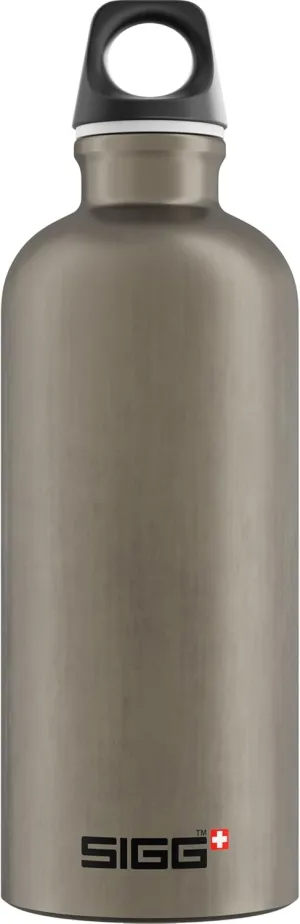 SIGG - Recycled Metal Water Bottle - Traveller - Made in Switzerland - Carbonated Drinks - BPA-Free - 20 Oz