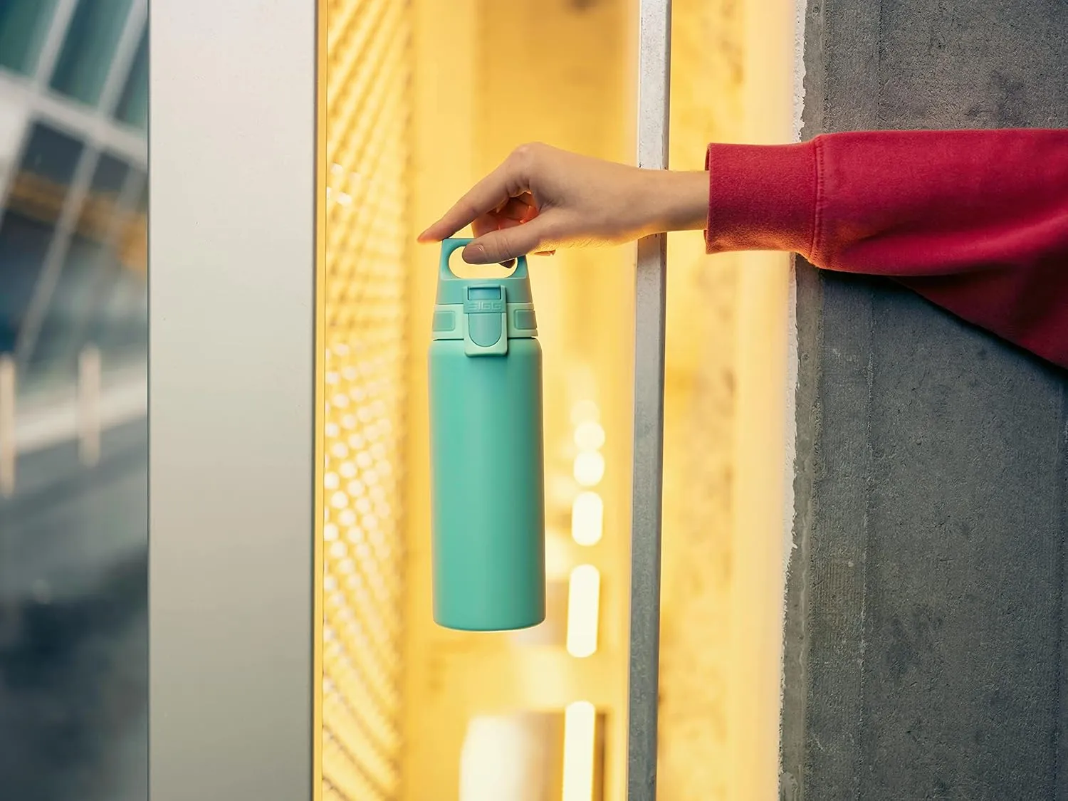 SIGG - Reusable Water Bottle - Shield ONE Glacier - Leakproof - Recyclable - BPA Free - Light blue - 25 Oz