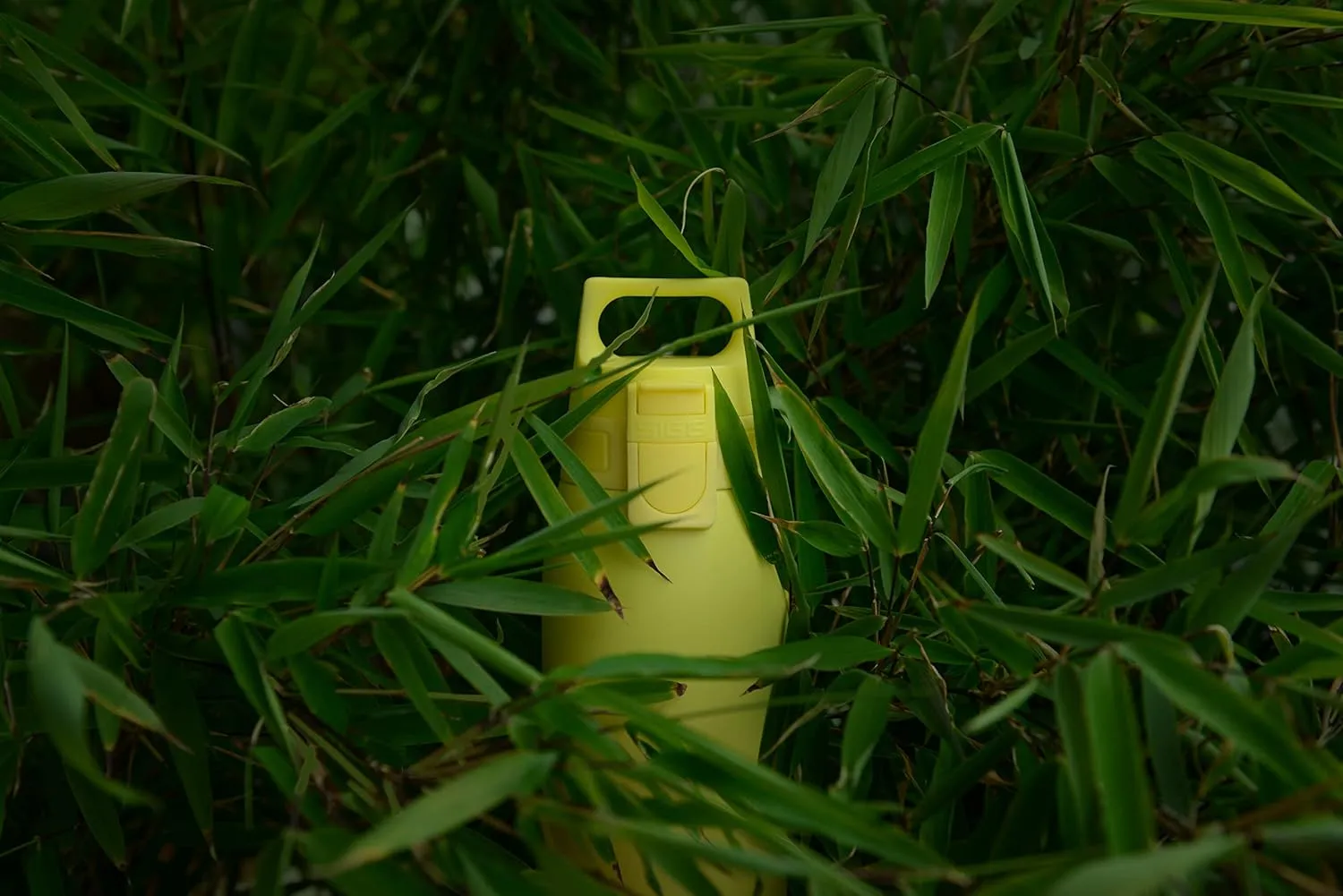 SIGG - Reusable Water Bottle - Shield ONE Ultra Lemon - Leakproof - Recyclable - BPA Free - Yellow - 34 Oz