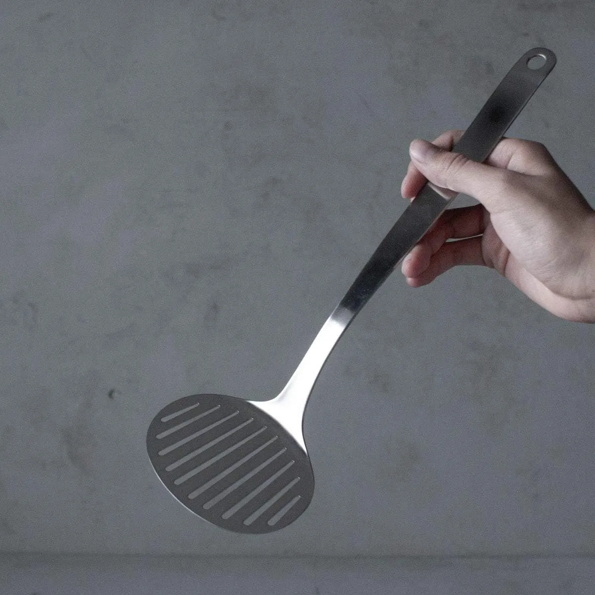 Sori Yanagi Simple and Easy to Use Kitchen Tool Tsubame Sanjo Stainless Steel Turner Spatula Dishwasher Safe Brushed Finish