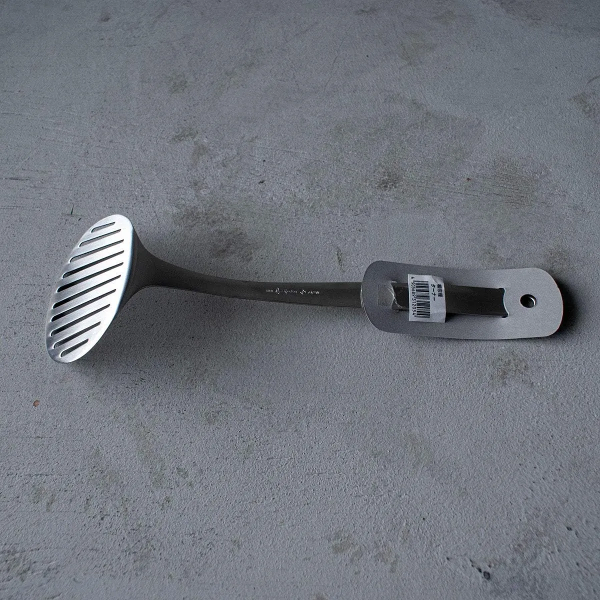 Sori Yanagi Simple and Easy to Use Kitchen Tool Tsubame Sanjo Stainless Steel Turner Spatula Dishwasher Safe Brushed Finish