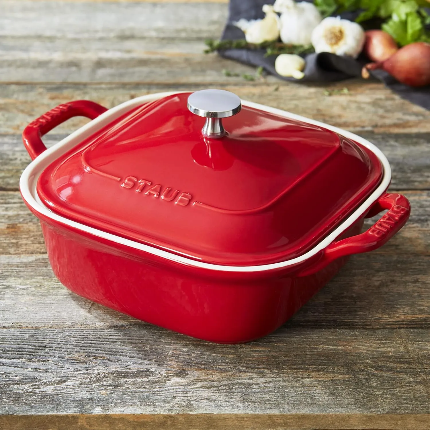 STAUB - 40508-636 STAUB Ceramics Square Covered Baking Dish, 9x9-inch, Cherry