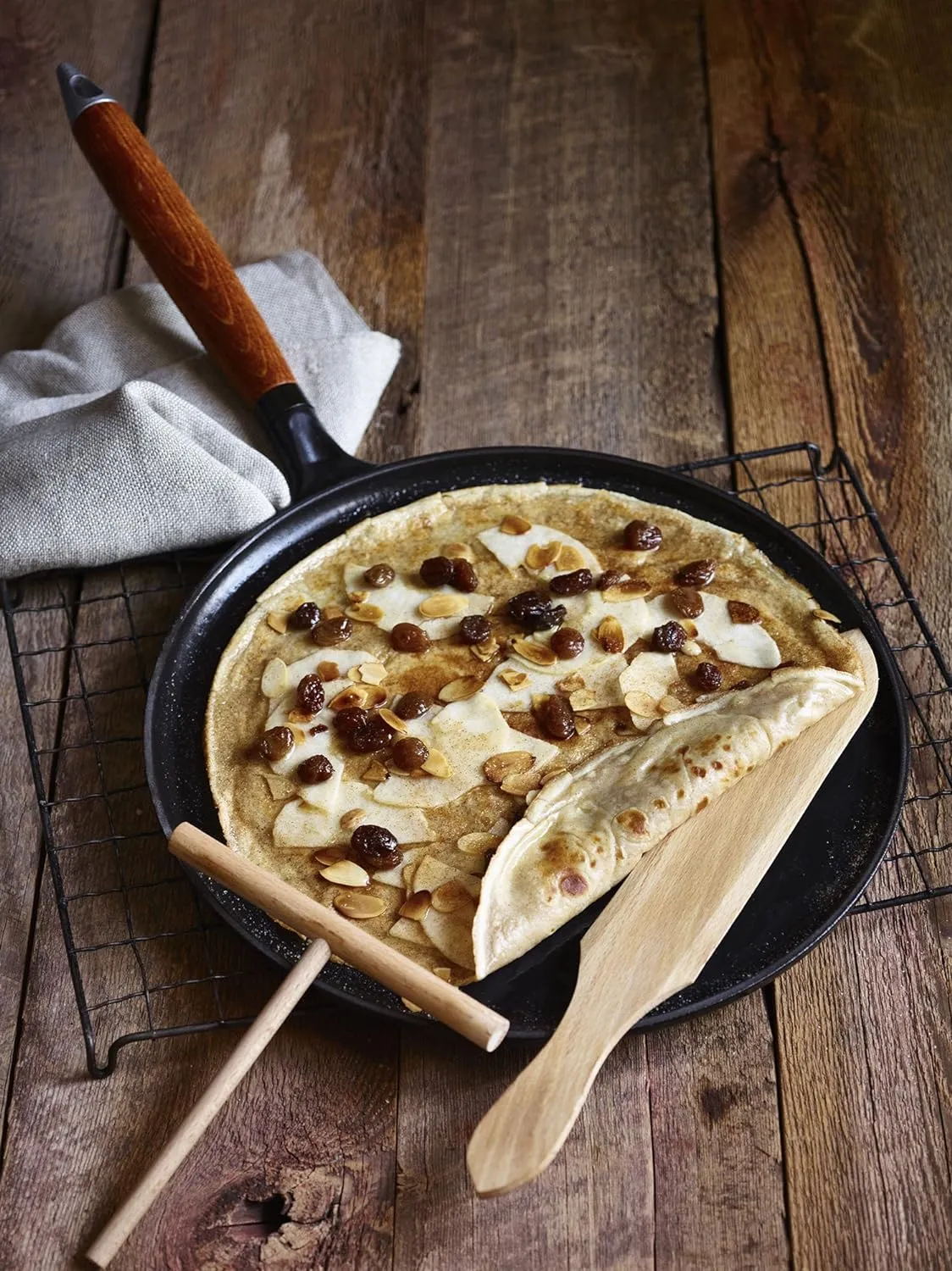 Staub Cast Iron 11-inch Crepe Pan with Spreader & Spatula - Matte Black, Made in France