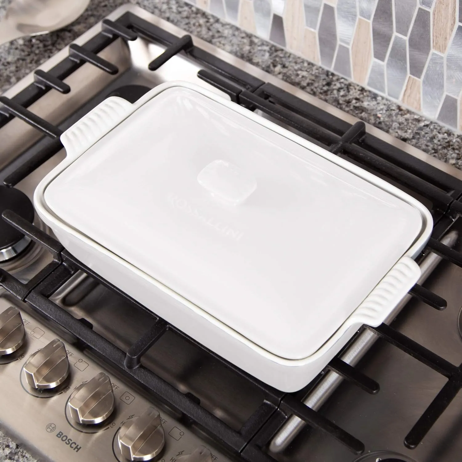 Stoneware Casserole Dish Bakeware Set with Lid, Covered Rectangular Dinnerware, Large 3.2 Quart, 11 by 9 Inch, Bianco [White]