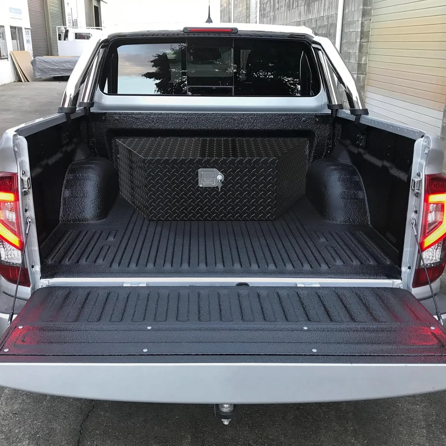 TUFFIOM 39" Aluminum Truck Bed Tool Box, Heavy Duty Diamond Plate Trailer Tool Box with Lock Keys, Tool Storage Organizer Chest for Pick up,Truck Bed,ATV,RV Trailer