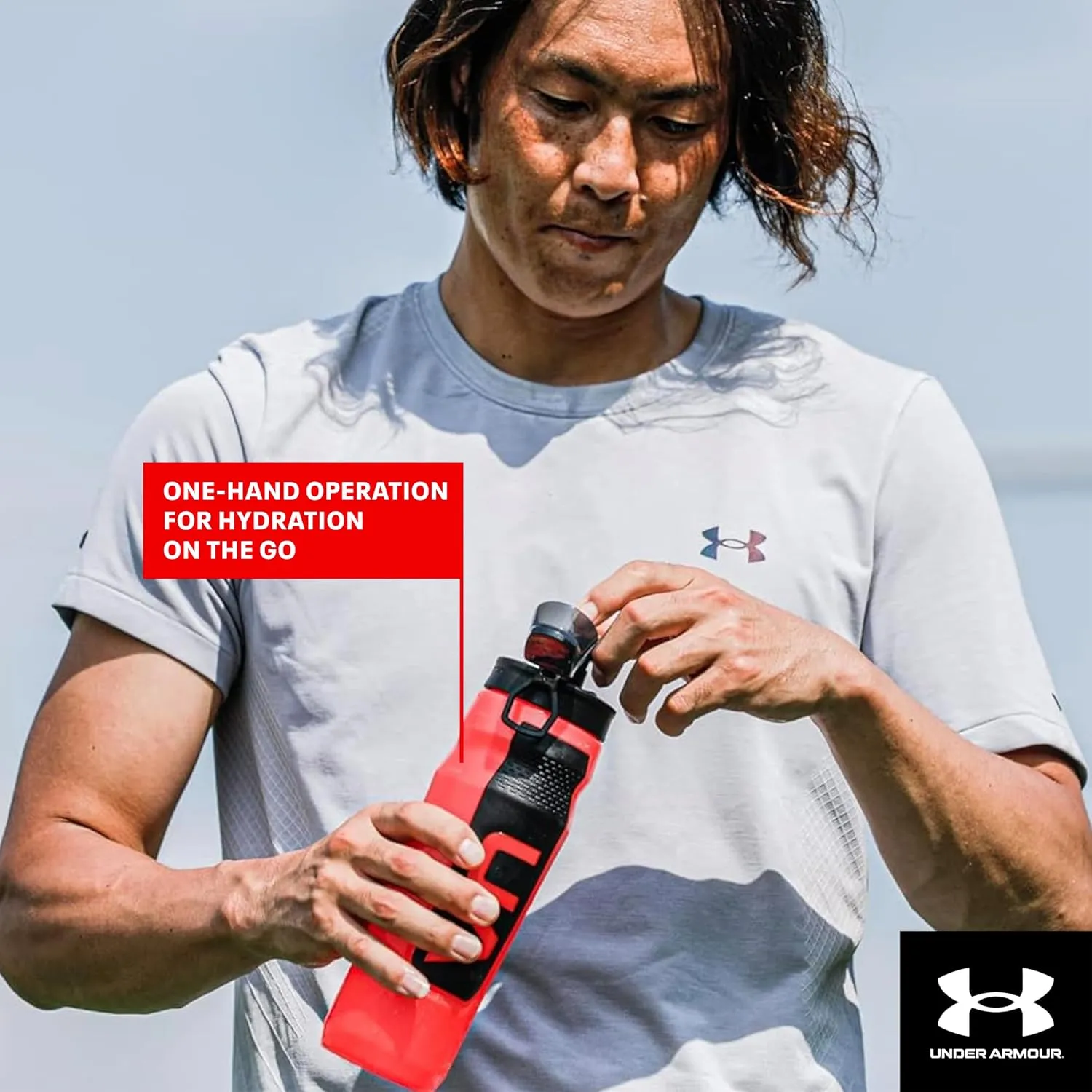 UNDER ARMOUR 32oz Playmaker Squeeze Water Bottle