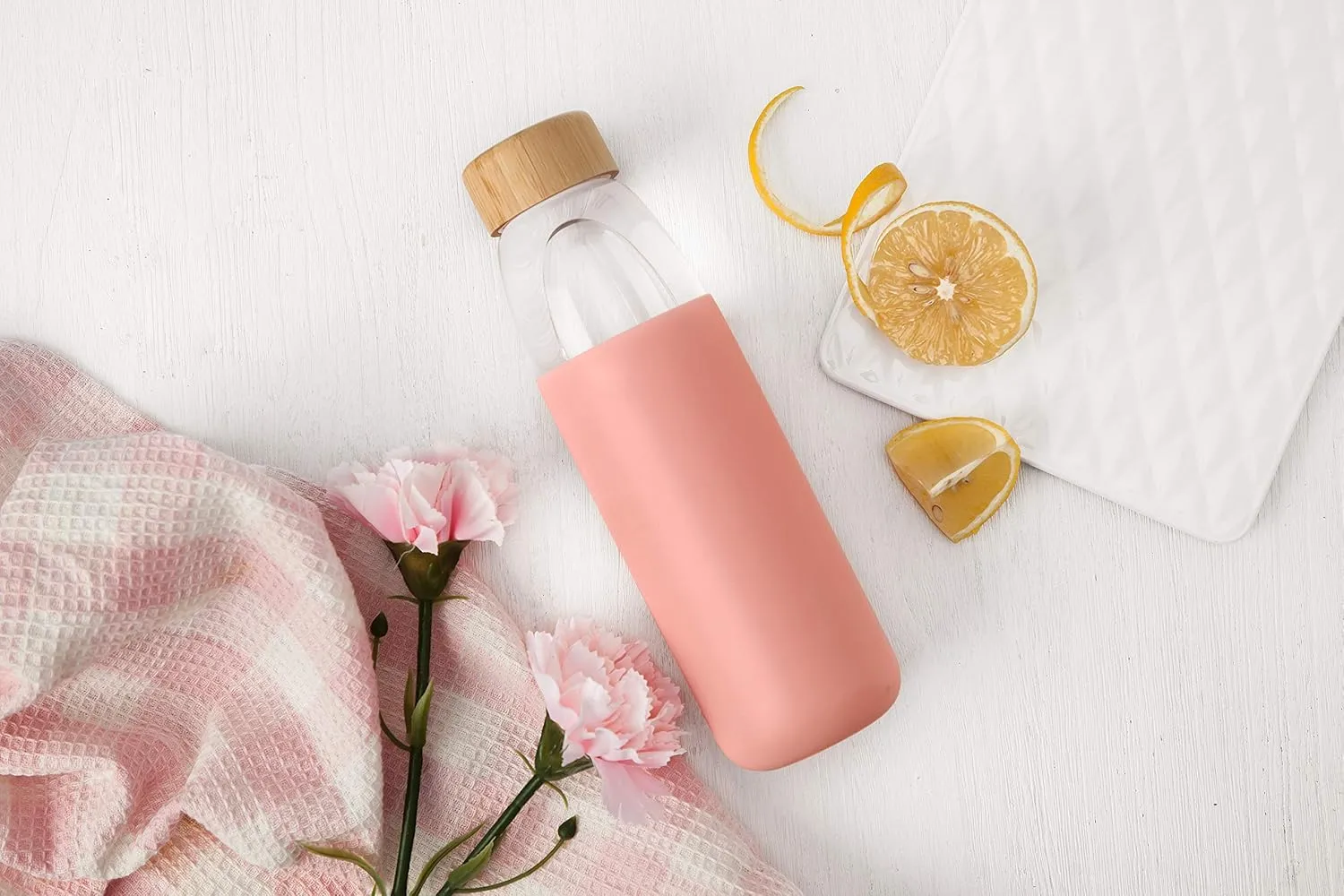 veegoal 18 Oz Borosilicate Glass Water Bottles with Bamboo Lid, BPA-FREE, Non-Slip Silicone Sleeve, and Stainless Steel Leak Proof Lid - Reusable Glass Bottle for Men and Women