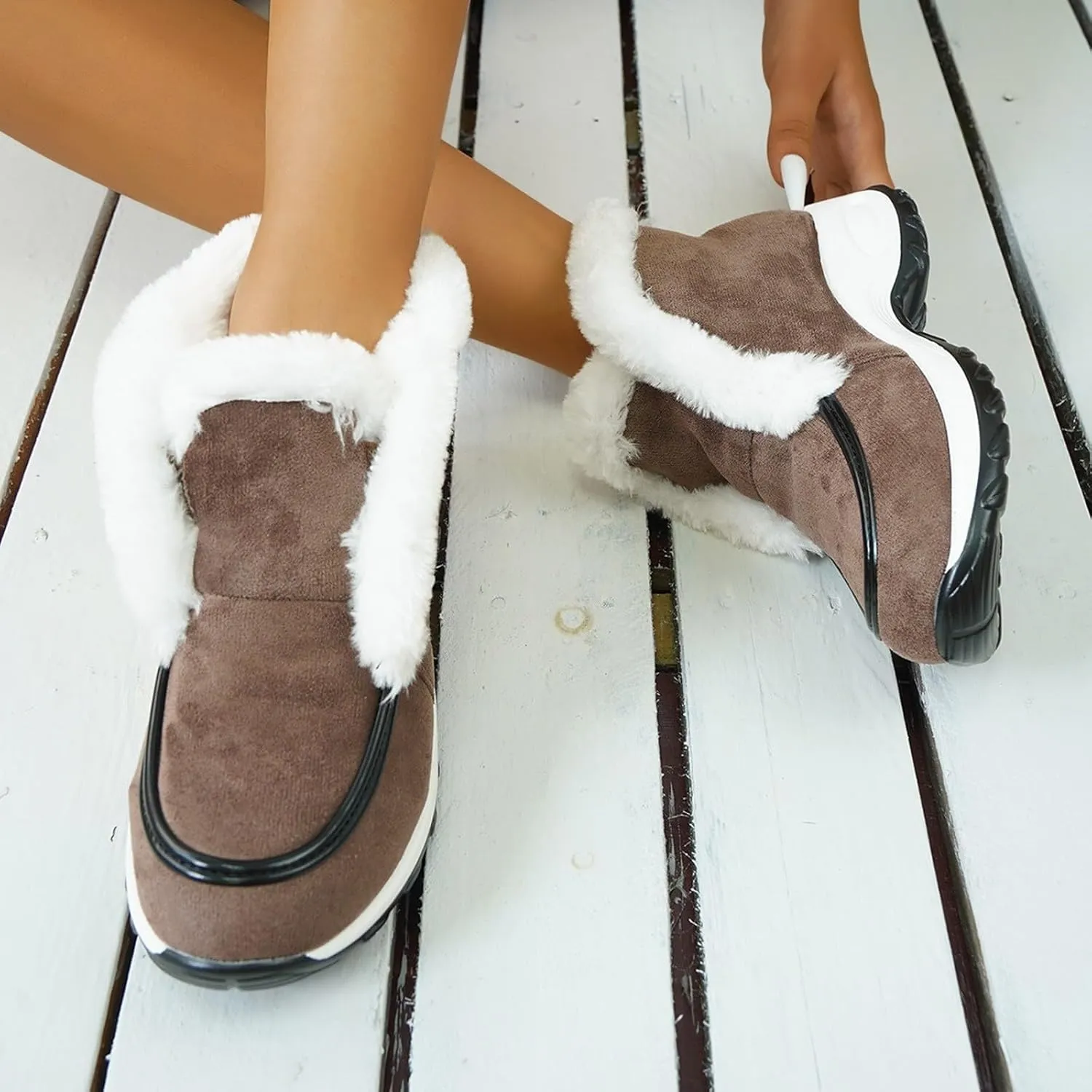 Womens Snow Boots Suede Anti-slip Winter Boots Classic Warm Fur Booties Casual Slip on Ankle Boots Comfortable Winter Shoes Trekking Shoes
